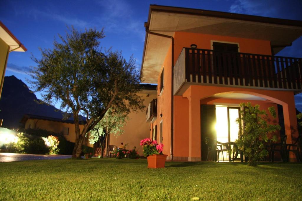 Apartamento Casa Martinelli Torbole Sul Garda Exterior foto